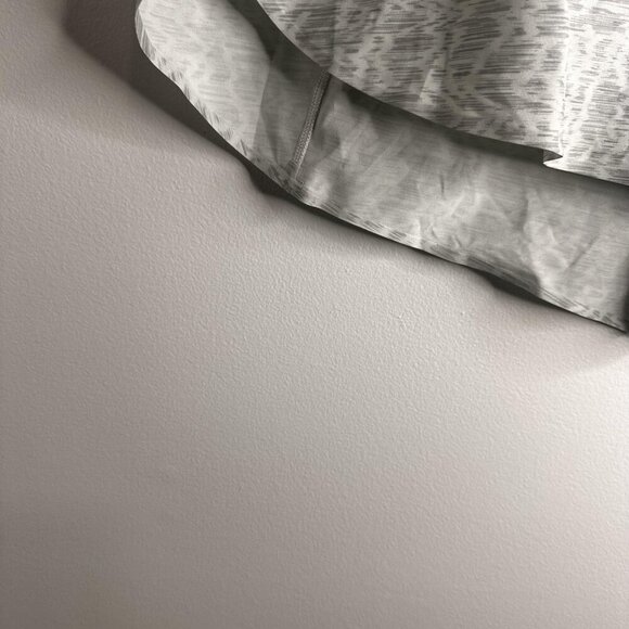 Athleta Shorts Womens 2X Gray Printed Run With It 3.5 Inch Running Lightweight - Picture 4 of 12